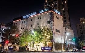 Motel Stars